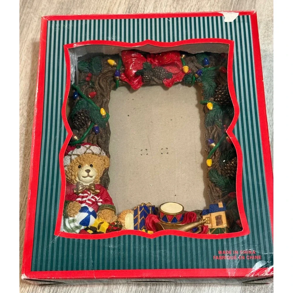 Vintage CWC Christmas Teddy Bear 3D Resin Picture Frame Holiday Decor 8x8.5